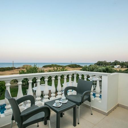 Rita Mare Seafront Villas Heated Pools Γεννάδι Εξωτερικό φωτογραφία