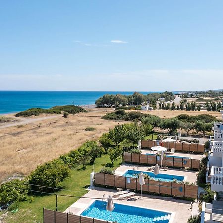 Rita Mare Seafront Villas Heated Pools Γεννάδι Εξωτερικό φωτογραφία