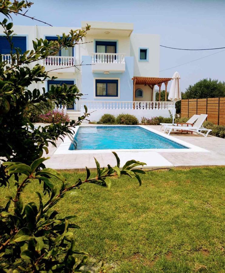 Rita Mare Seafront Villas Heated Pools Γεννάδι Εξωτερικό φωτογραφία