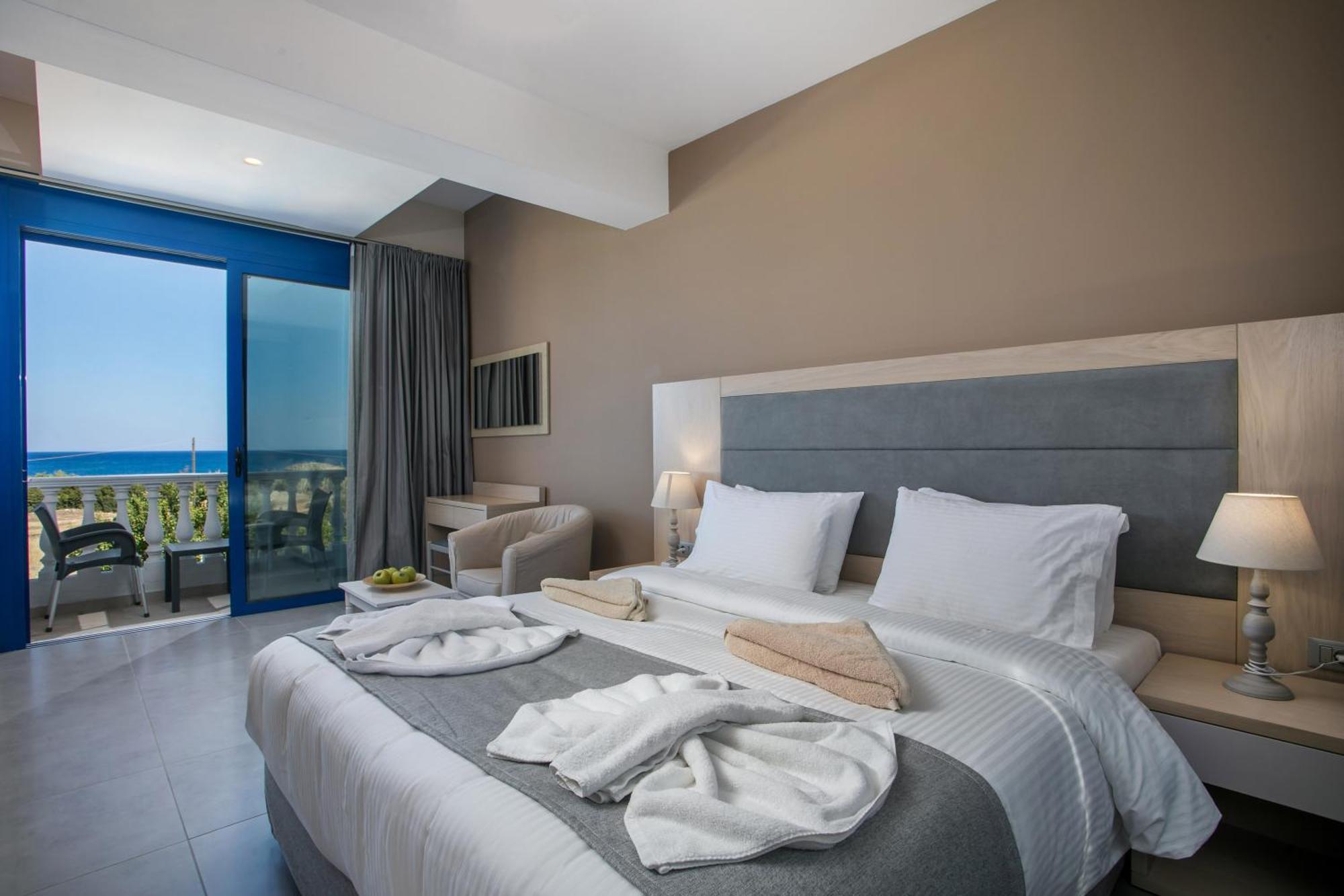 Rita Mare Seafront Villas Heated Pools Γεννάδι Εξωτερικό φωτογραφία