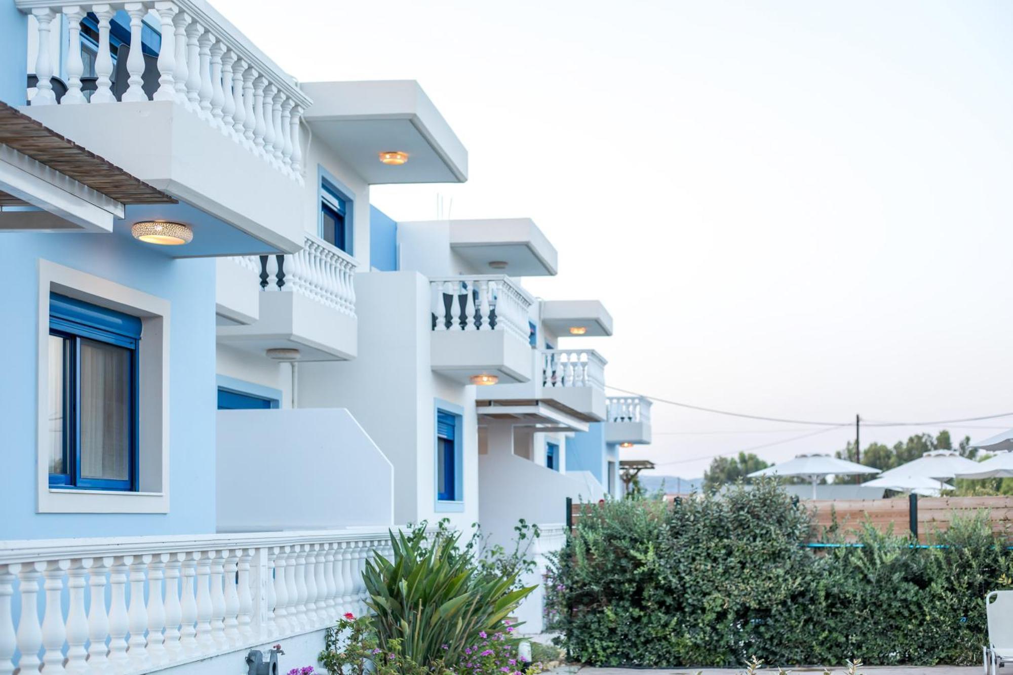 Rita Mare Seafront Villas Heated Pools Γεννάδι Εξωτερικό φωτογραφία