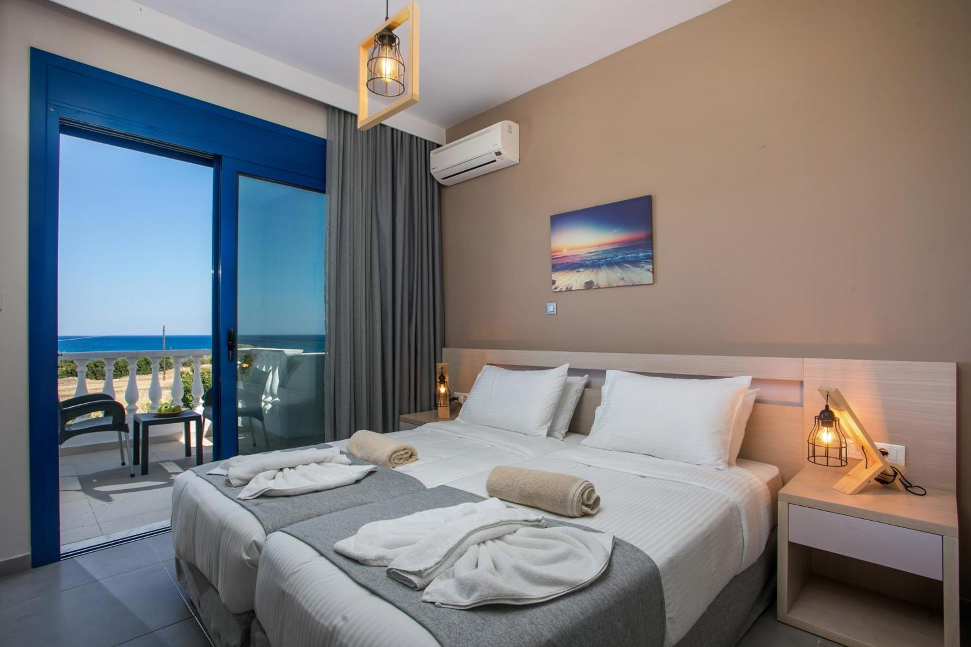 Rita Mare Seafront Villas Heated Pools Γεννάδι Εξωτερικό φωτογραφία
