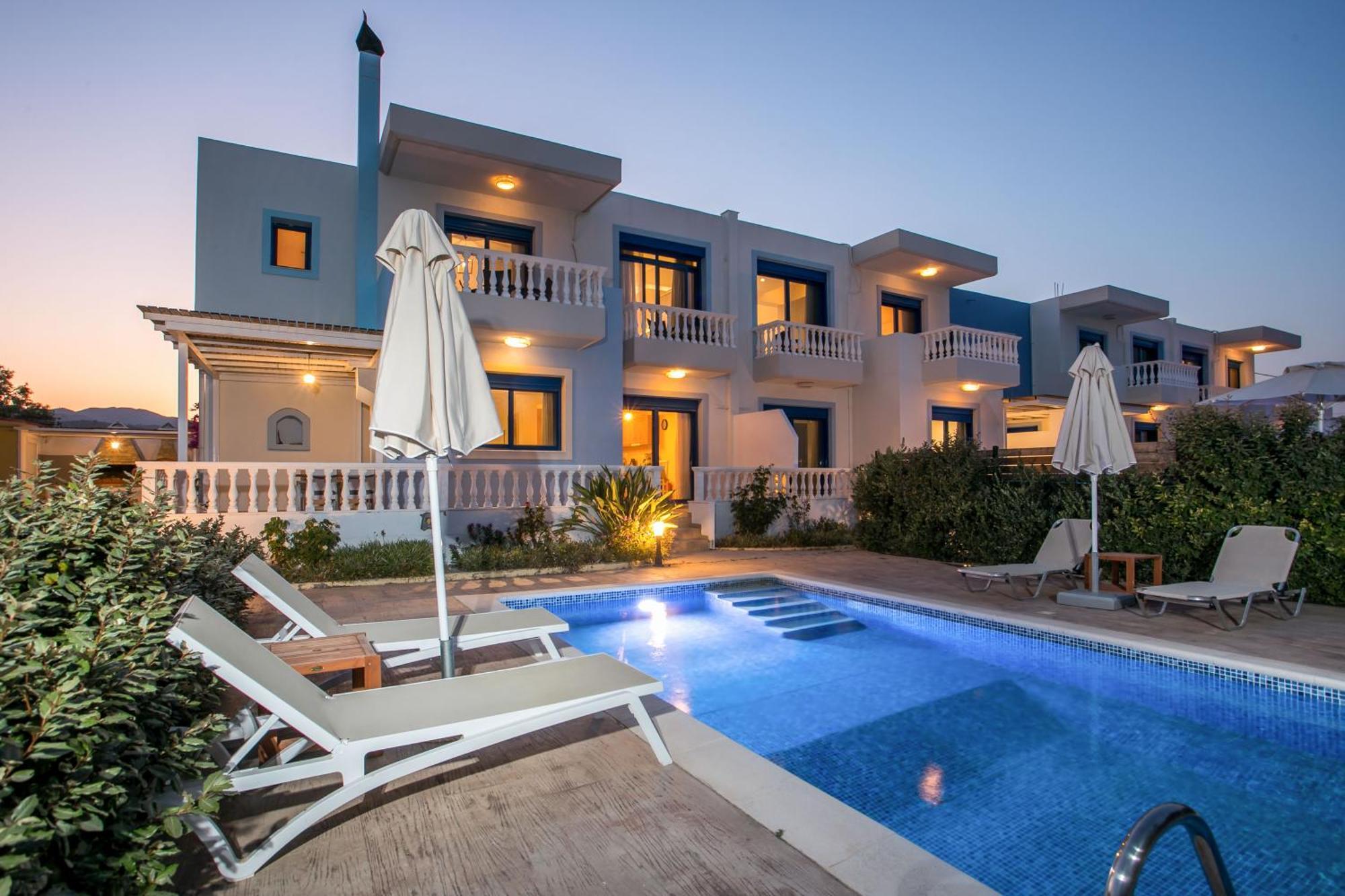 Rita Mare Seafront Villas Heated Pools Γεννάδι Εξωτερικό φωτογραφία